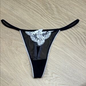 Jessica Simpson Lace Mesh Thong Panty L